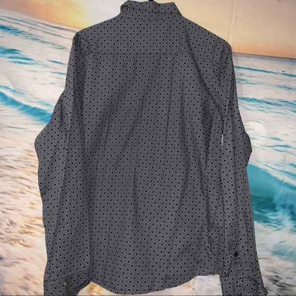 Men’s Patterned Button Down Bundle - Picture 9 of 10